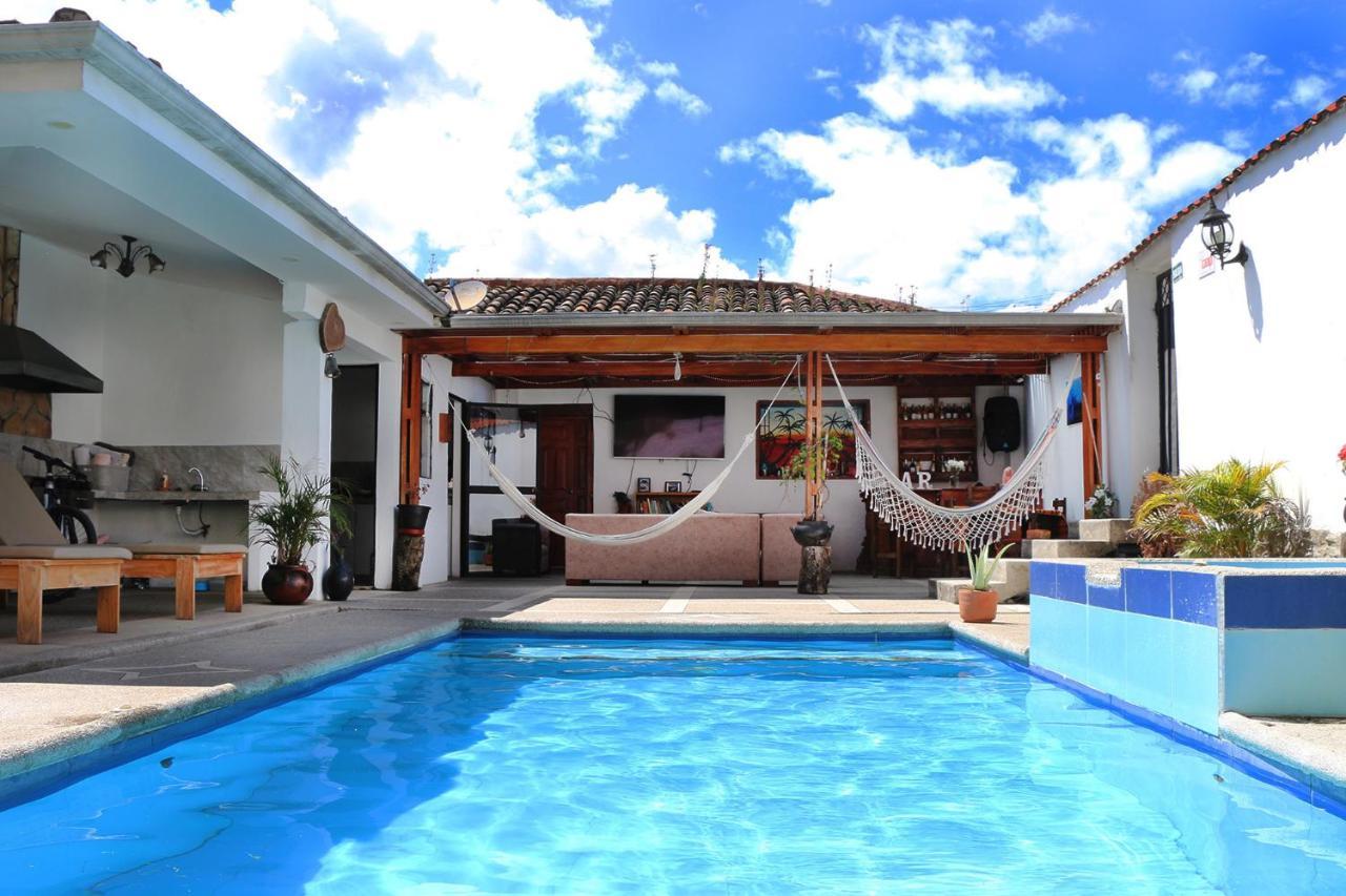 Hostel Las Palmas Вількабамба Екстер'єр фото