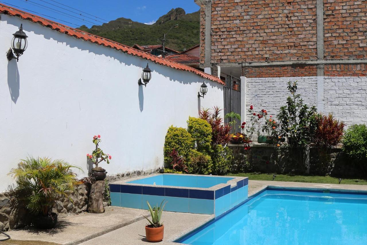 Hostel Las Palmas Вількабамба Екстер'єр фото