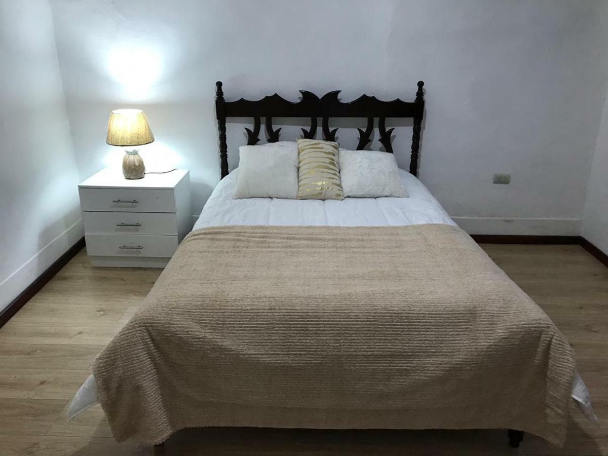 Hostel Las Palmas Вількабамба Екстер'єр фото